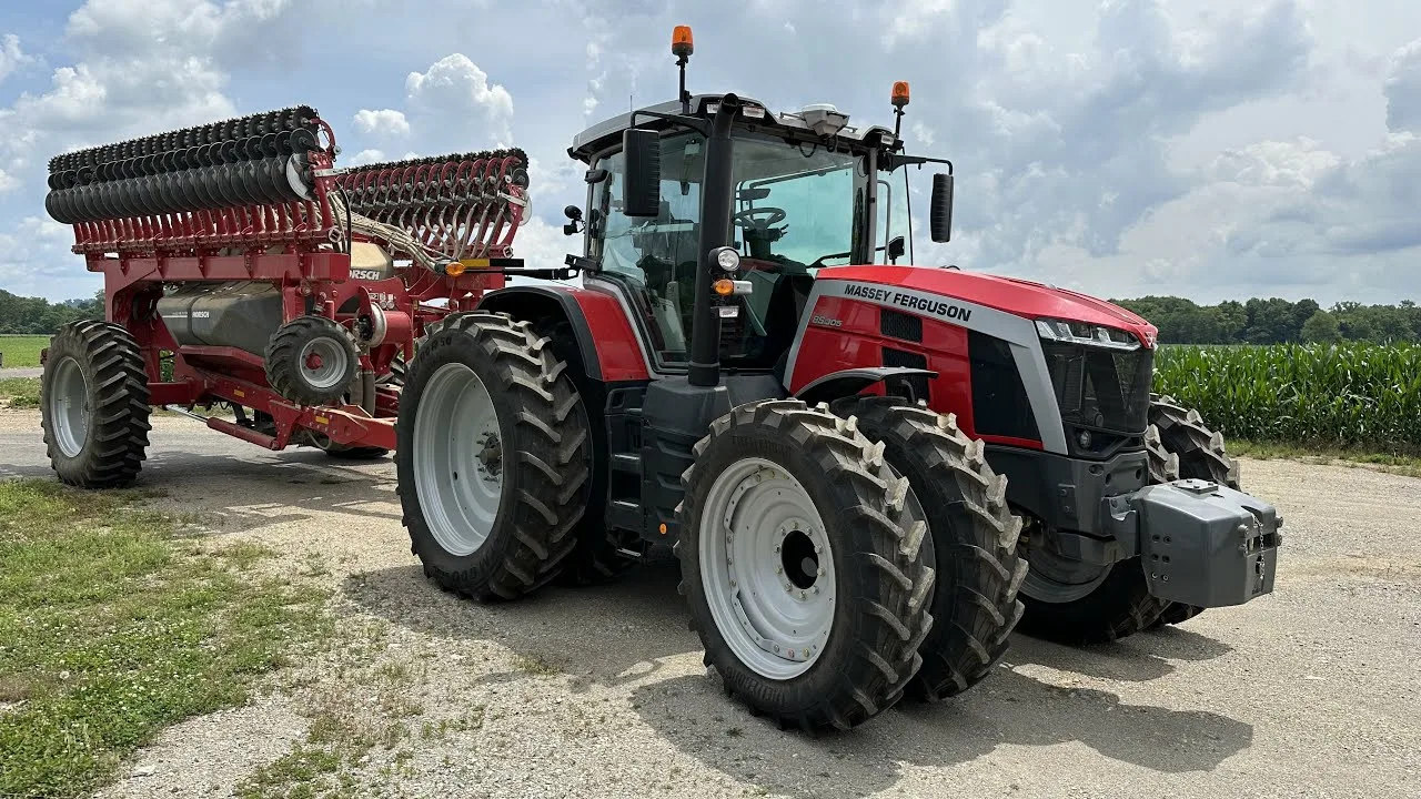 Massey Ferguson 8S.305 8S.305